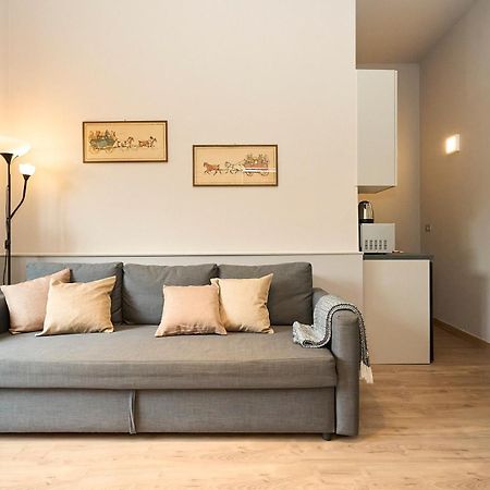 Duomo Design Cube - 10 Minutes Walk From Brera Apartment มิลาน ภายนอก รูปภาพ