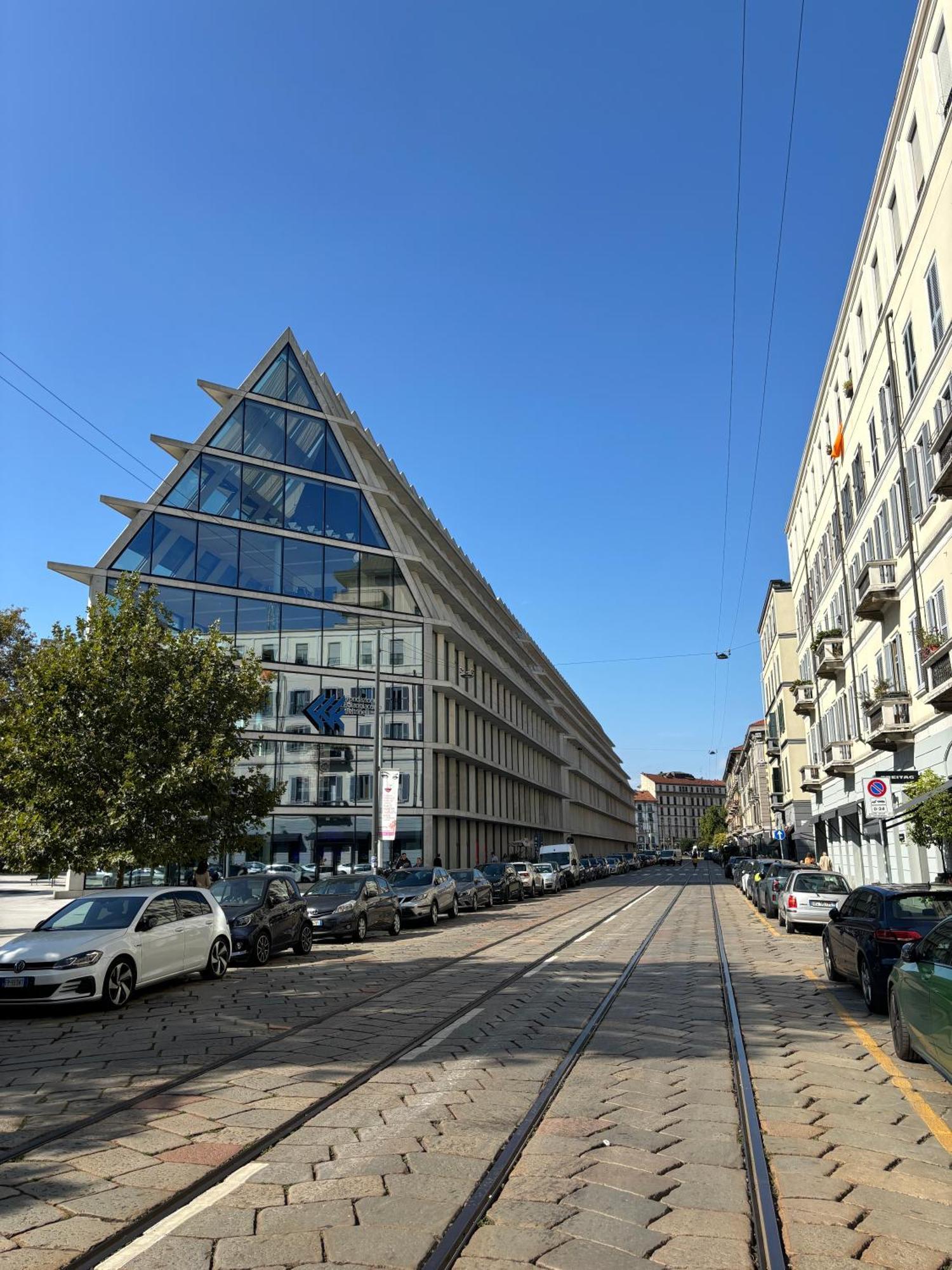 Duomo Design Cube - 10 Minutes Walk From Brera Apartment มิลาน ภายนอก รูปภาพ